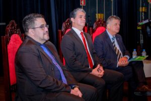 Theatro Sete de Setembro sedia encontro entre diretores de Institutos de Previdência